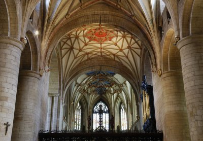 the crossing and choir above the rood screen