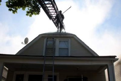 20080703-chicago-house-fire-6132-S-Hermitage-07.jpg