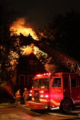 2008_detroit_houses_fire_joseph_campau_again-17.JPG