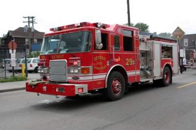 2008_detroit_auto_wash_fire_1933_springwells_pic-03.JPG