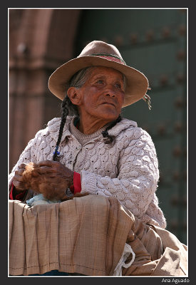 Mujer Catedral - Cuzco