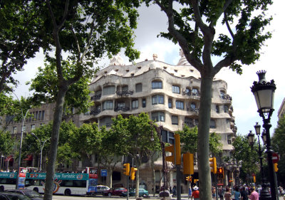 Barcelona Gaudi Apartments1.jpg