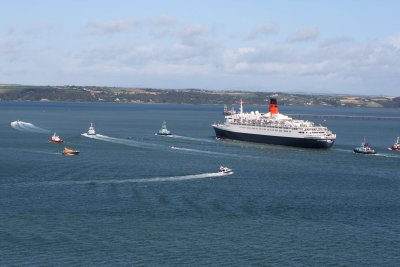 GbQE2arrives02.JPG