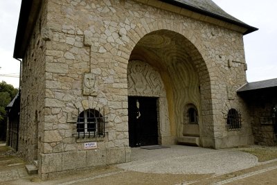 L'AbbayeDeLaPierrequiVire-3.jpg