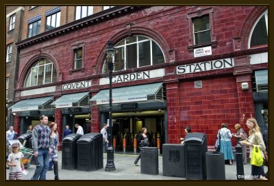 01 Covent Garden Station.jpg