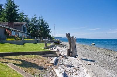 Exterior and the beach