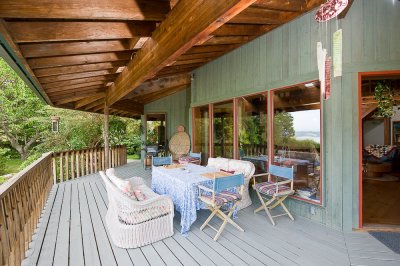 Deck facing the view