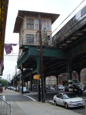 23rd & 31st Ave Tower N & W Line.JPG