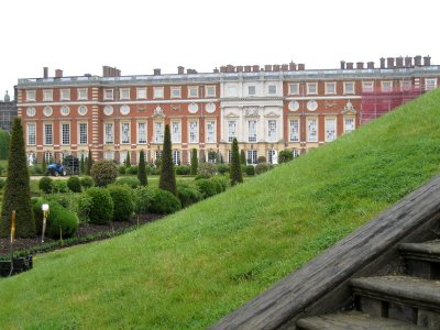 Around London & Edinburgh