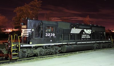 NS SD40-2 #3239 at Night