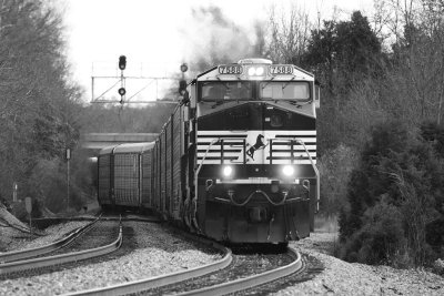 NS 276 pulls into the siding at East Waddy