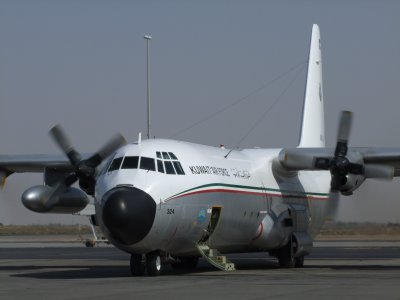1423 13th October 08 Kuwait Air Force Hercules C-130 at Sharjah Airpor.jpg