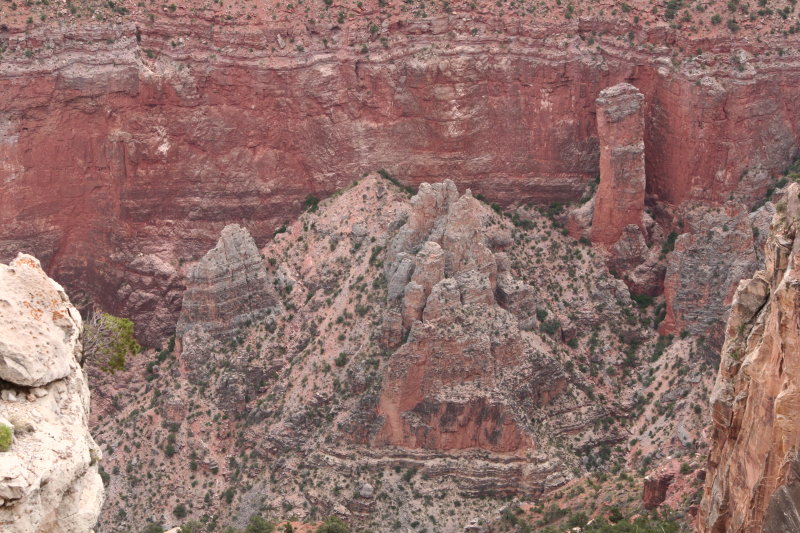 detail below South Kaibab trail head