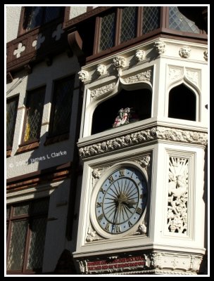 London Court Clock