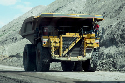 CAT 793D.jpg