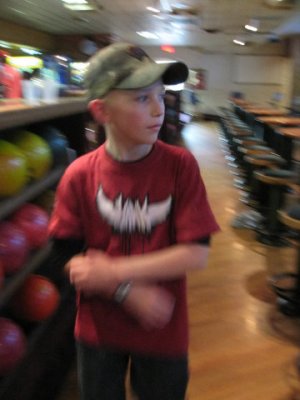 Steven tries to decide on a ball
