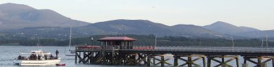 Boat approaching the Pier