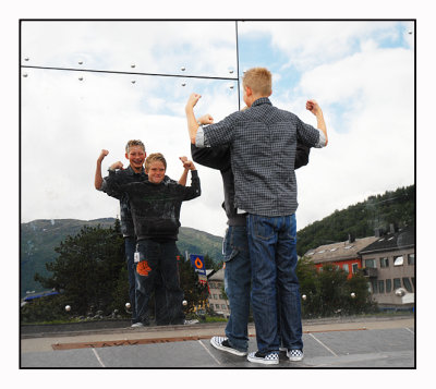 Reflected in the needle, Narvik 2