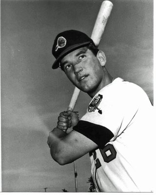 Juan Laberrigue ( Atlanta Braves, 1966)