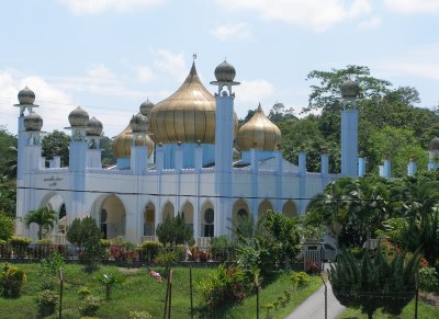 Mosque, Kuala Lipis, seen from the train
