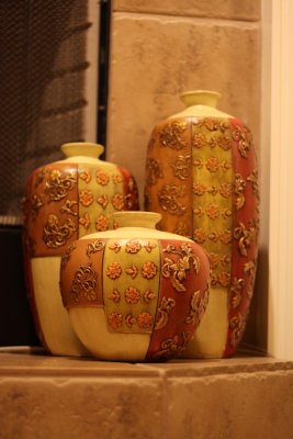 Manas Vases