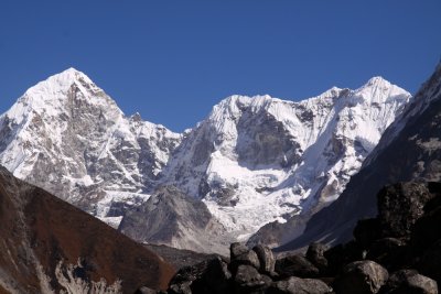 peaks on Tibetan border