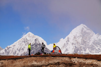 other  group of climbers