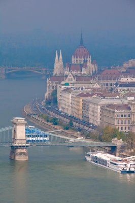 View of Chain Bridge and Parliamentl