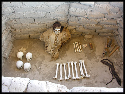 Nasca burial 8