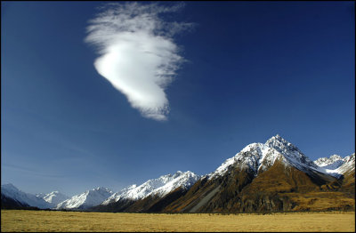 Lone Cloud Mount Cook.