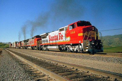 Santa Fe Super Fleet on the Move