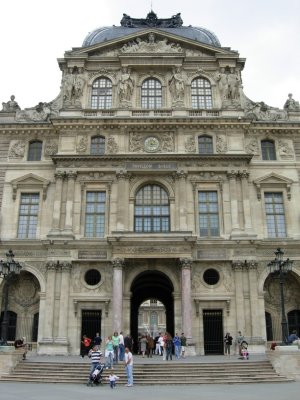 Musee du Louvre