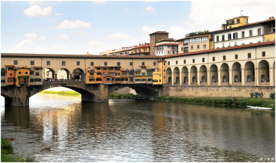 Ponte Vecchio, River Side