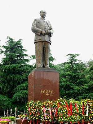 Statue of Mao Tse Tung at Shaoshan