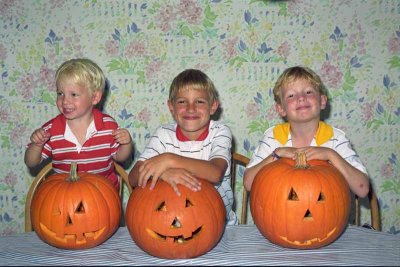 1989 - The Boys and their Finished Jack-O-Lanterns