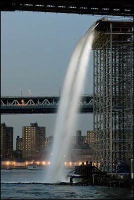 Waterfalls Under the Brooklyn Bridge-1