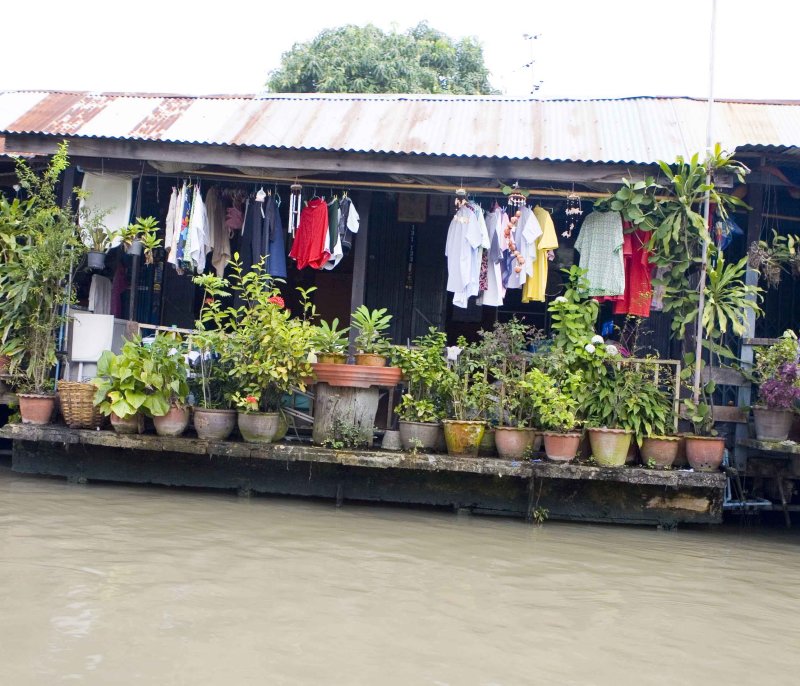 zzz riverfront homes 1.jpg