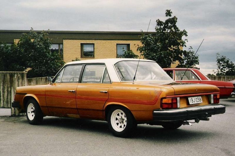 Ford 240.jpg