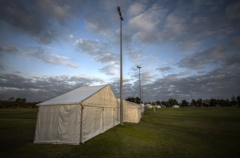 tent1.jpg