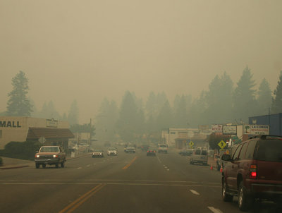 Smoky Skyway - the main street in Paradise. Air quality is awful!