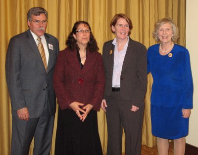 Jean (secnd from left) accepts her 2009 HPPAE Leadership Award as Outstanding Principal Investigator