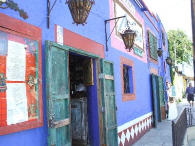 Mi Casa restaurant in Cabo, a very colorful building