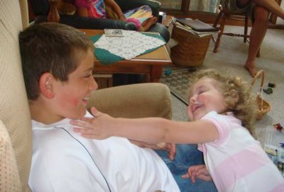 hank and e play