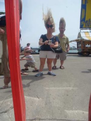 the fun mirrors at navy pier