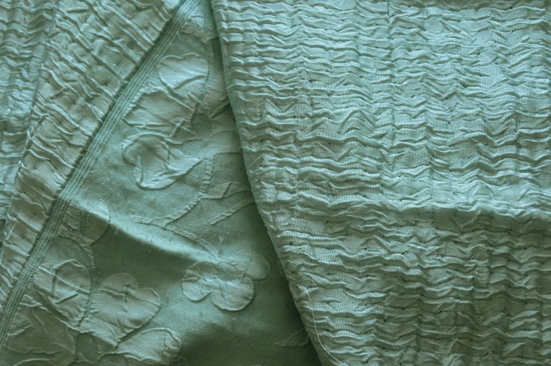 Eau de nil or pale turquoise?