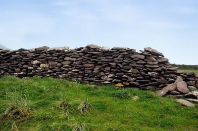 Cla cloiche : A stone wall
