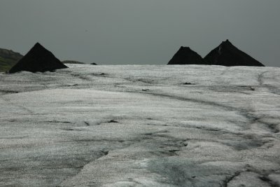 Solheimajokull glacier, 8-6 - 1830.JPG