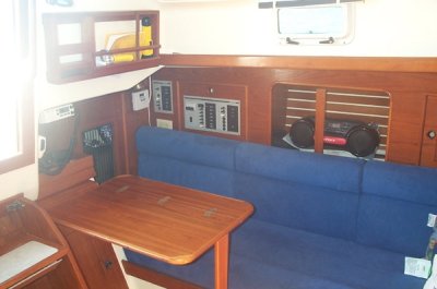 saloon port aft