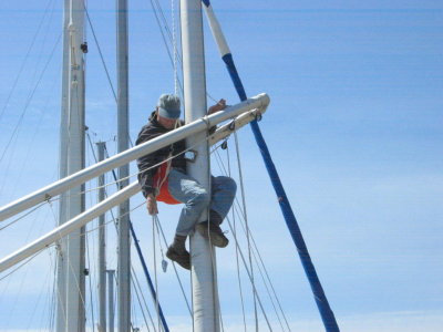 putting spacers under the mast track