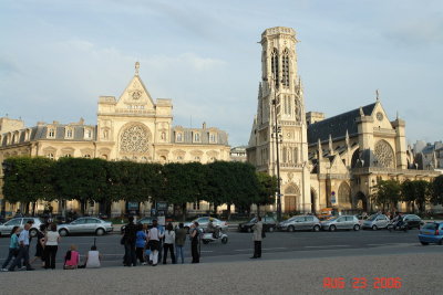 louvre and area4.JPG